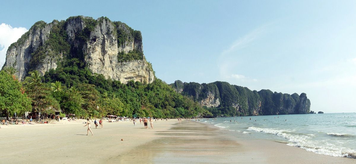 Ao Nang (อ่าวนาง)