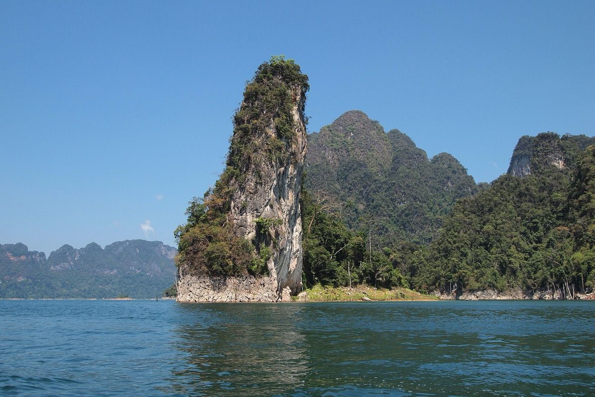 Khao Sok (เขาสก)