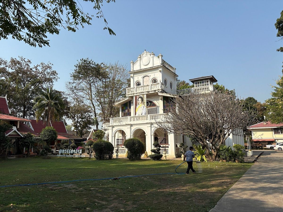Sawankhalok (สวรรคโลก)