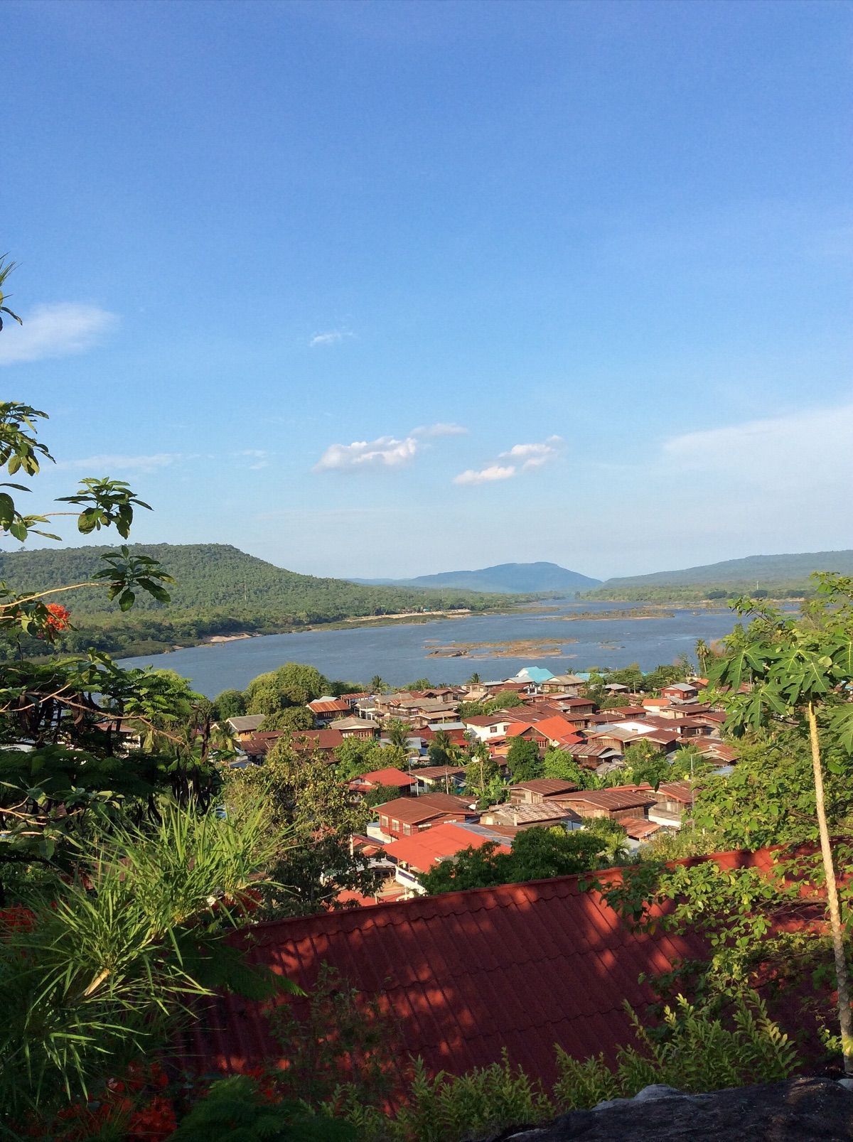 Ubon Ratchathani (อุบลราชธานี)