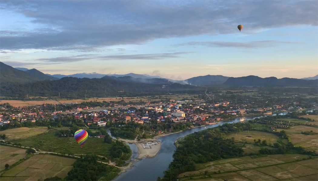 Vang Vieng (ວັງວຽງ)